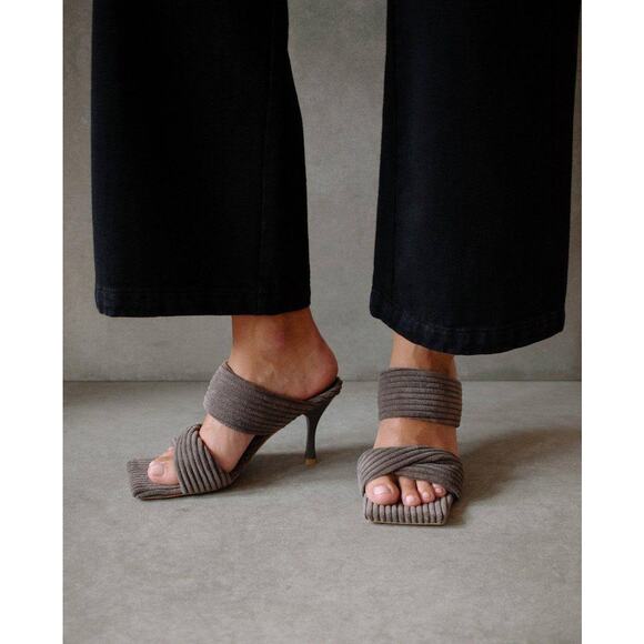 Free People Natasha Alohas Corduroy Twist Mule Slide Square Toe Coffee 37/7 - Picture 1 of 11